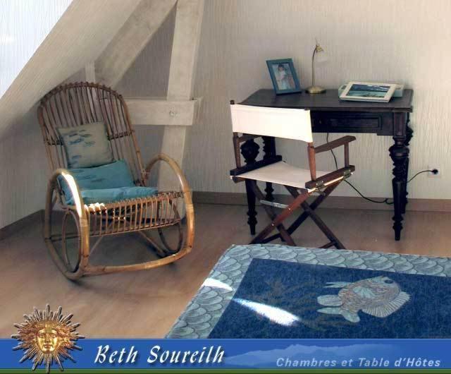 Beth Soureilh Adults Only Bed and Breakfast Coarraze Rum bild